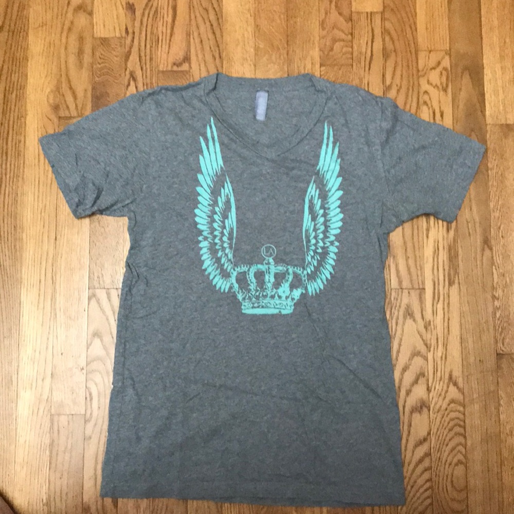 Men’s v neck t shirt - Picture 1 of 3